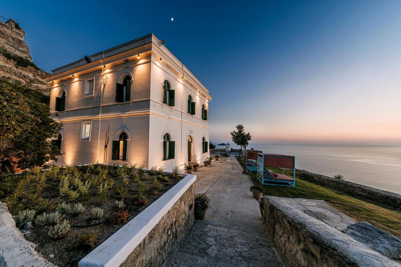 Faro Punta Imperatore Forio di Ischia Eksteriør billede